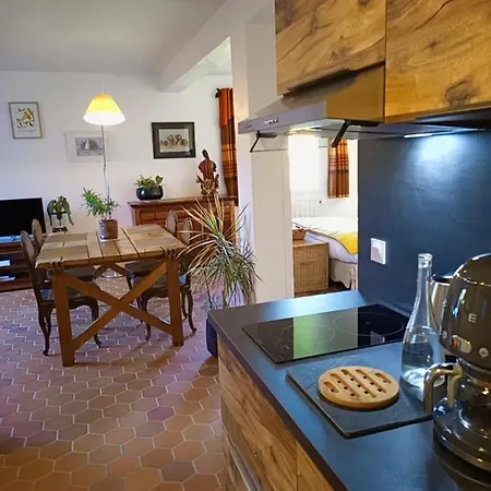 Bed & Breakfast Le Champ De L'eau Crecy-la-Chapelle