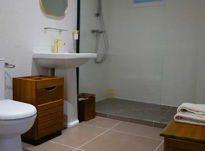 Le Champ De L'eau Bed & Breakfast 3*